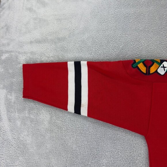 CCM Chicago Blackhawks Vintage Hockey Jersey Boys Size L/XL US - Picture 8 of 14